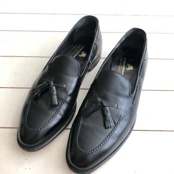 Johnston & Murphy Other - Johnston & Murphy Crown Black Tassel Loafers 13